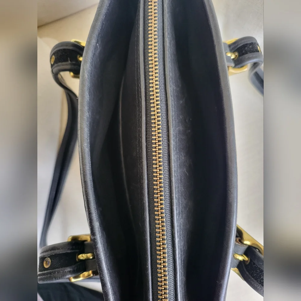 Coach Black Leather Shoulder Bag with Gold Hardware - Picture 6 of 9